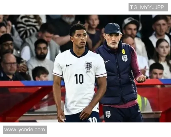 半场交流球衣引争议!贝林厄姆遭英格兰球迷痛批“巨星派头”